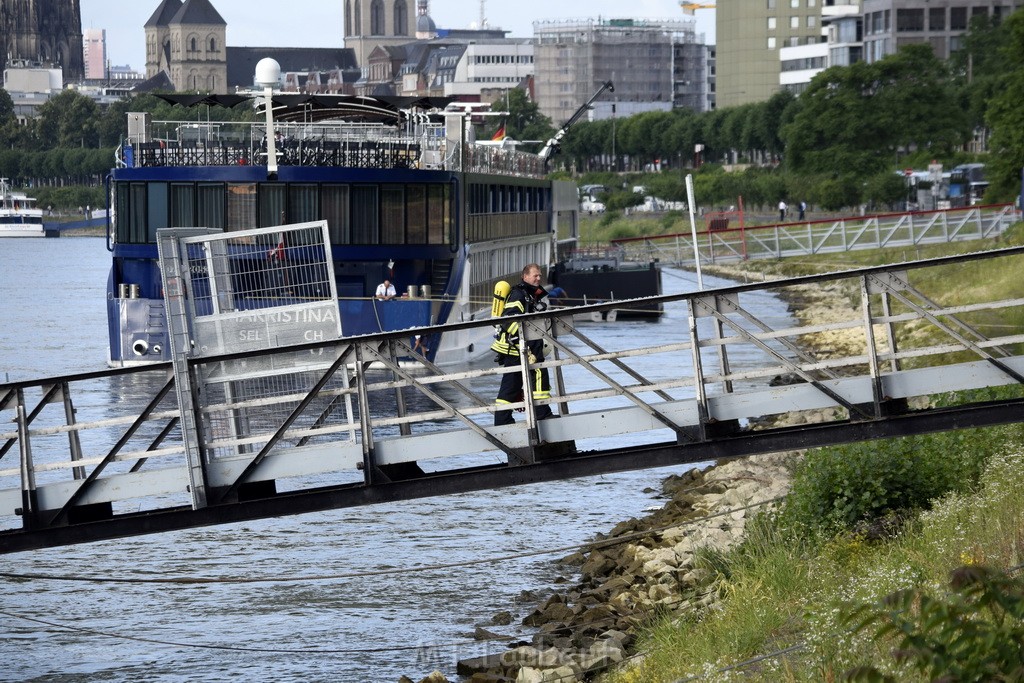 Schiff 1 Koeln in Hoehe der Koelner Zoobruecke P165.JPG - Miklos Laubert